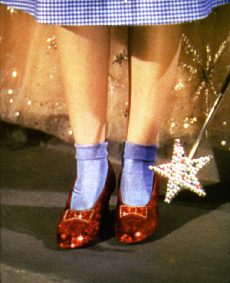 Red shoes: a parallel between Dorothy’s iconic footwear and 2024 trends